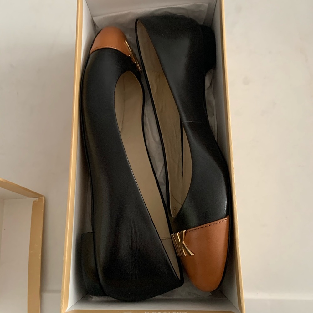 Michael Kors flats